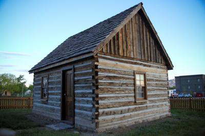 Log Cabin